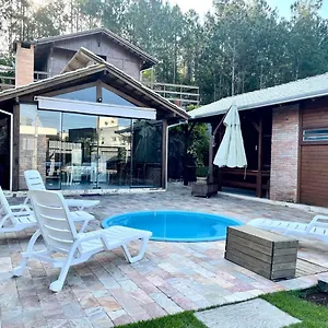  Casa de Férias Com Piscina - 5 Min A Pe Da -